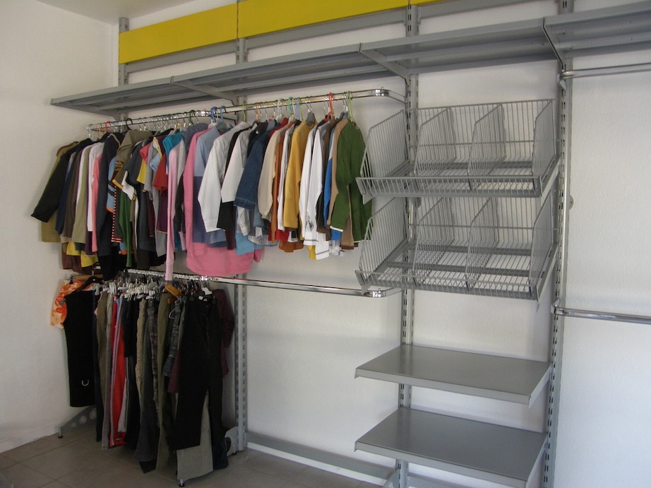 gondole de magasin textile